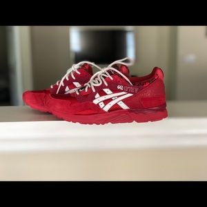 ASICS Gel Lyte V. Size 7.5 Men/9 Women